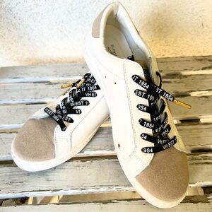 Vintage Havana Leather Carla Sneakers
